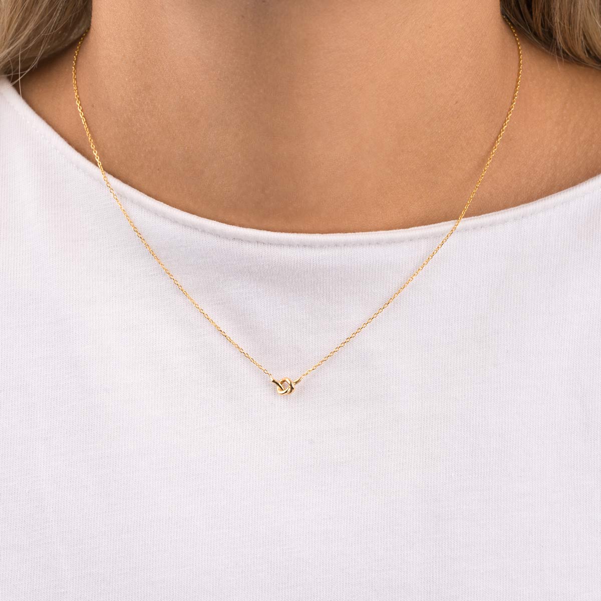 Single Knot Necklace
