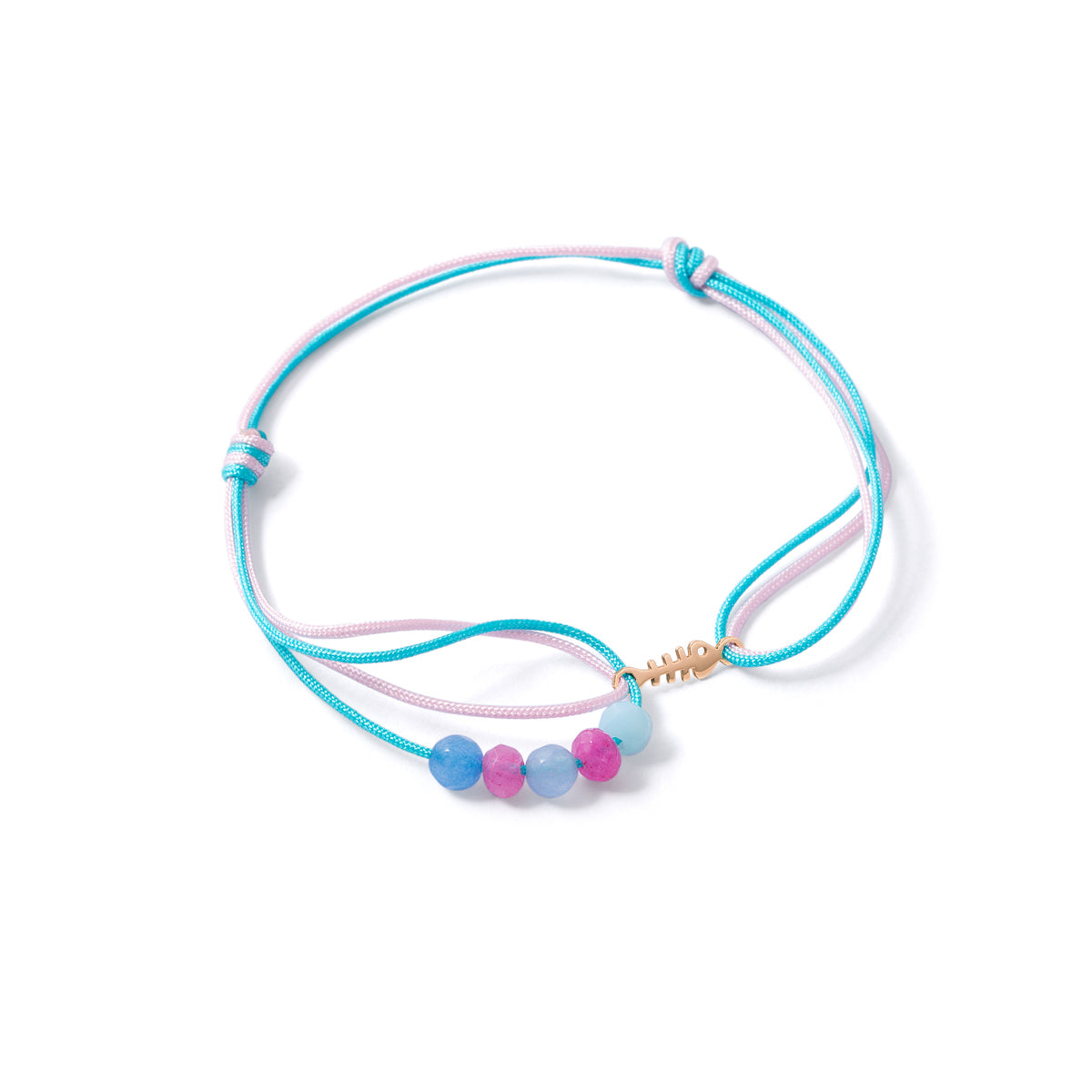 سوار من عظام السمك