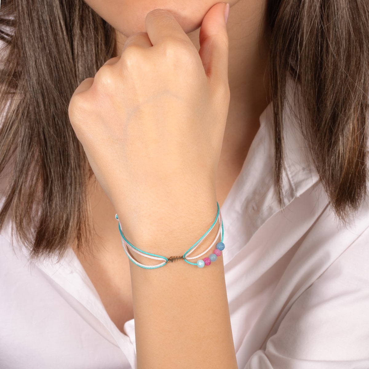 سوار من عظام السمك