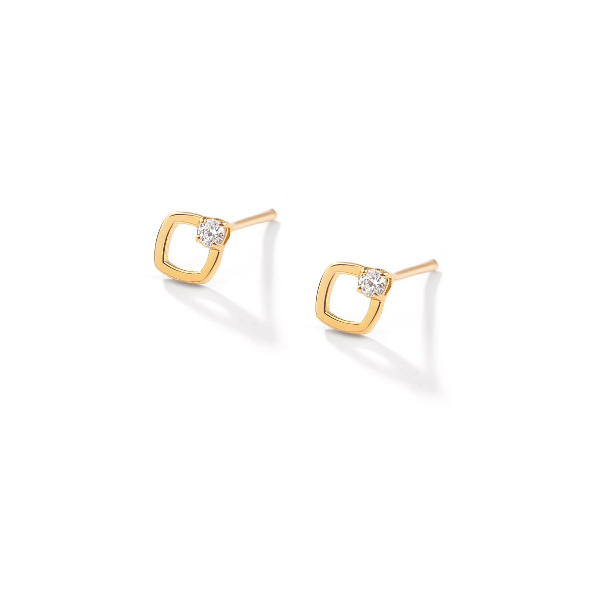 Eliora Stud Earrings