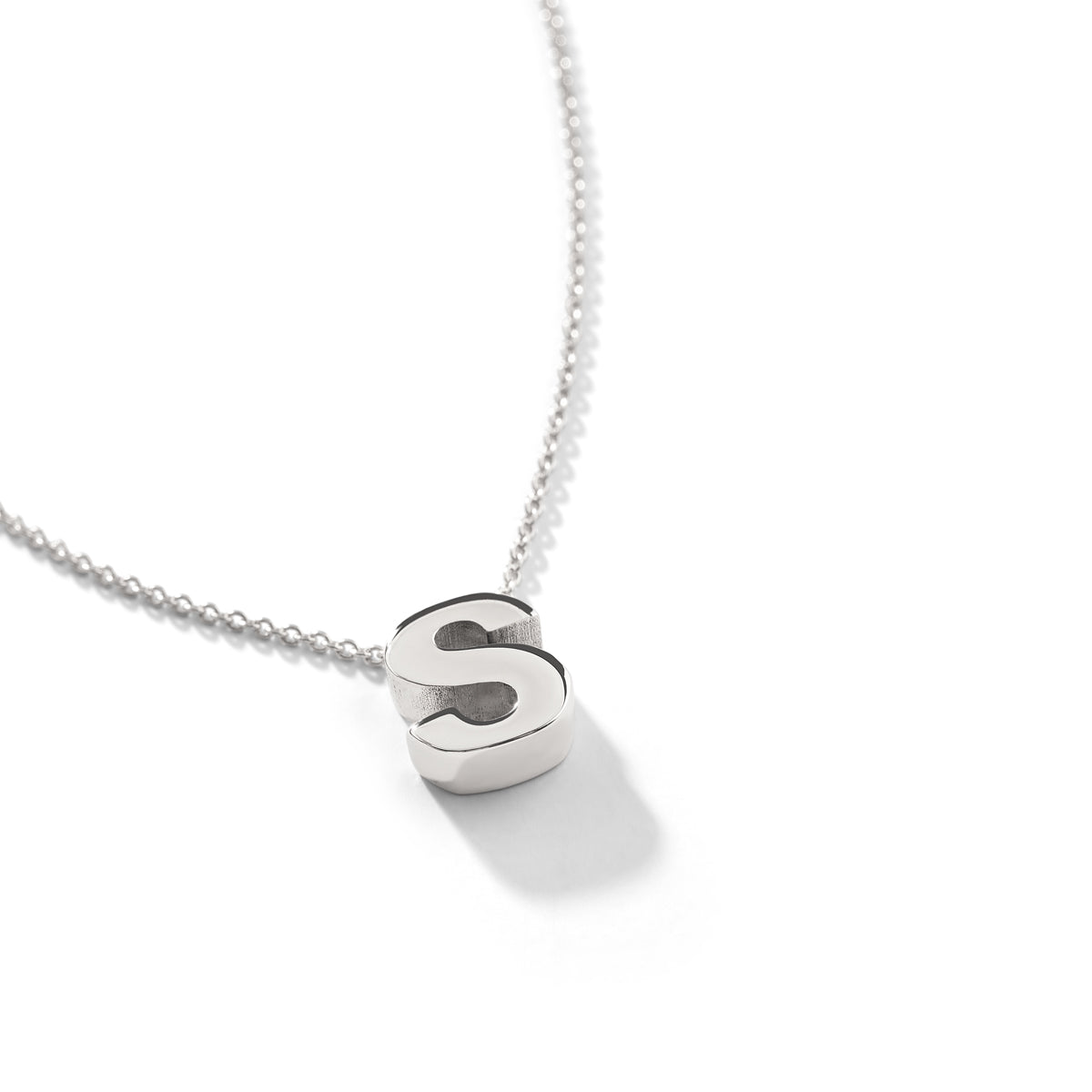 مكتنزة حرف S قلادة قلادة