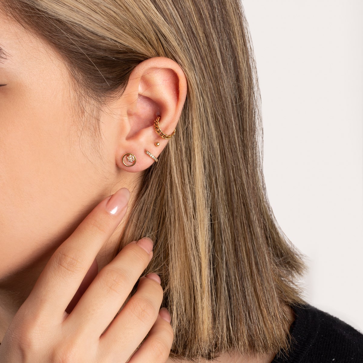 Circle and Flower Stud Earring