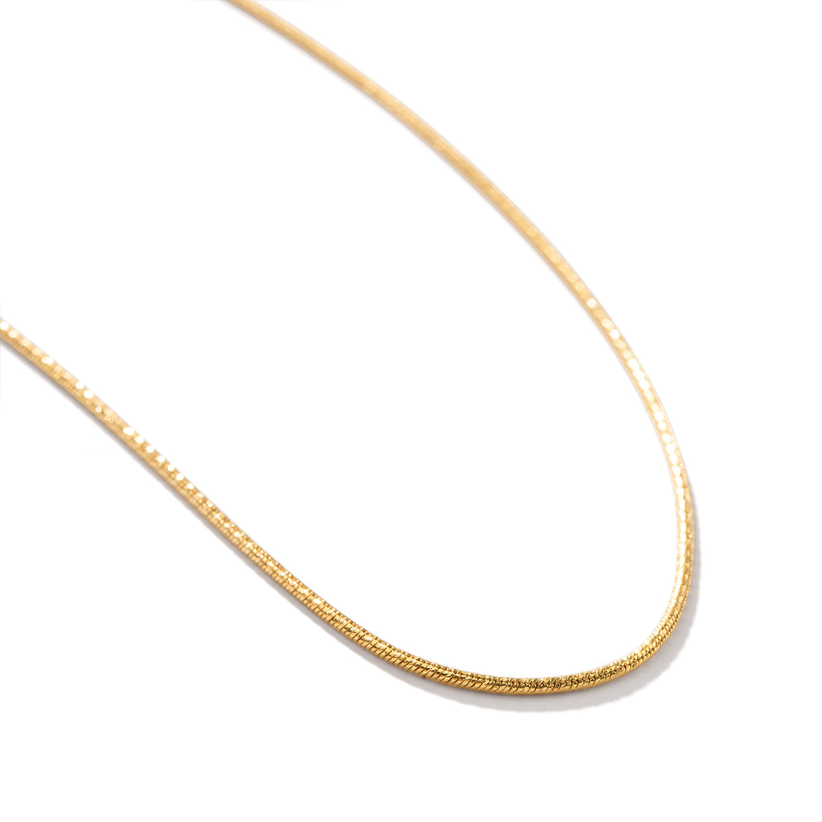 قلادة على شكل صندوق دائري