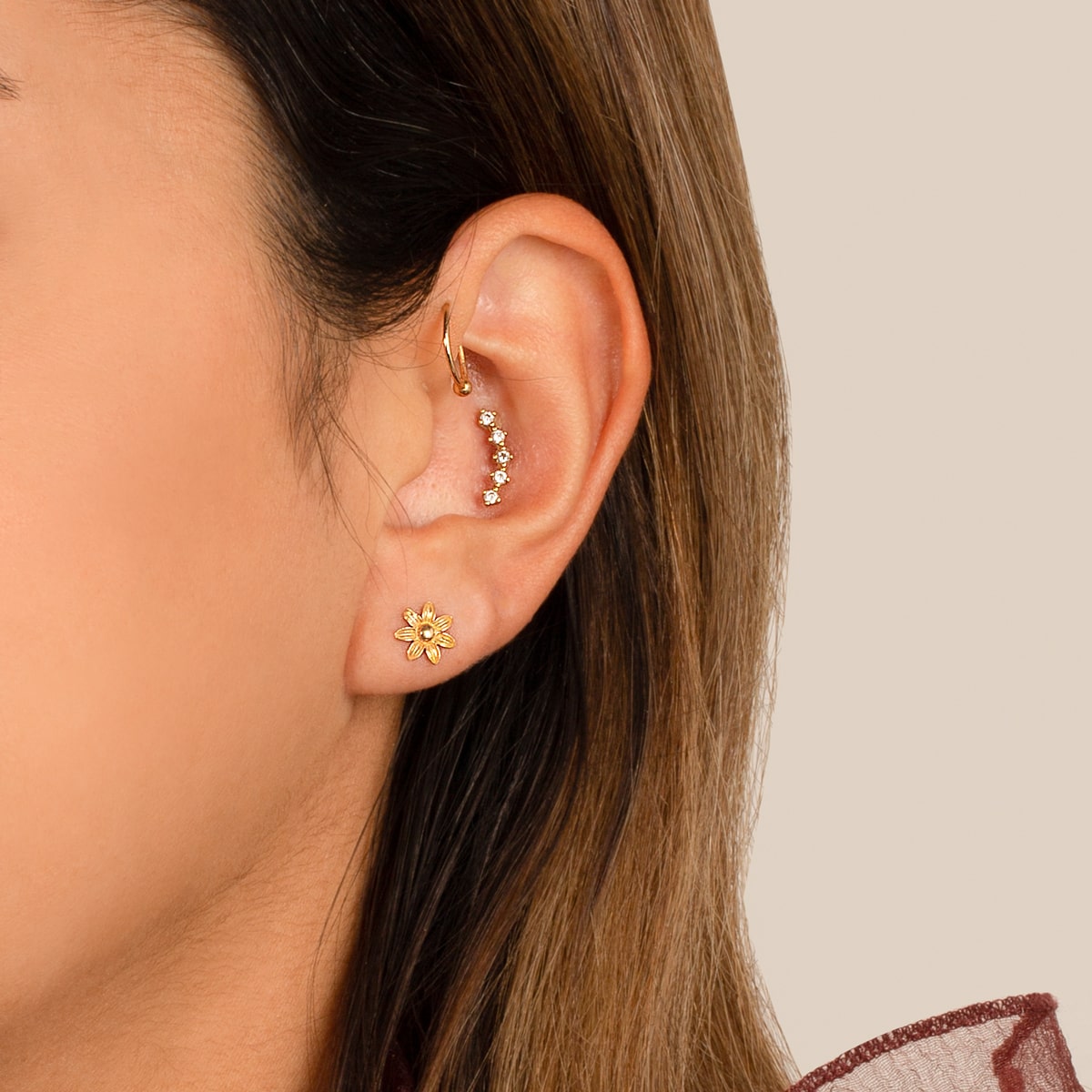 أقراط على شكل زهرة