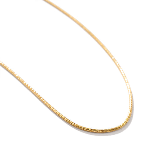 قلادة على شكل صندوق دائري